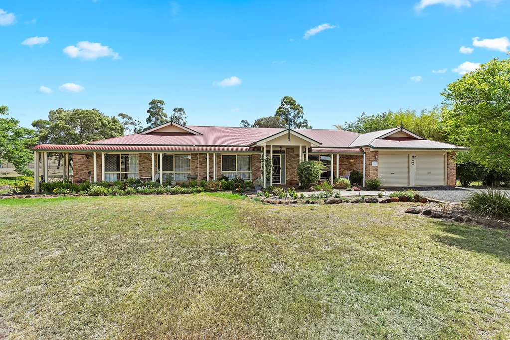 6 Russell Street, Oakey, QLD 4401