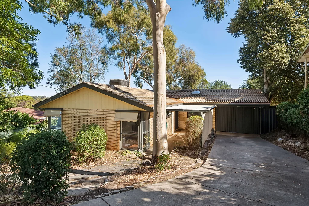 O'Halloran Hill 3Moenga Quiet Charm, Big Block – Hidden Gem on Chandlers Hill
