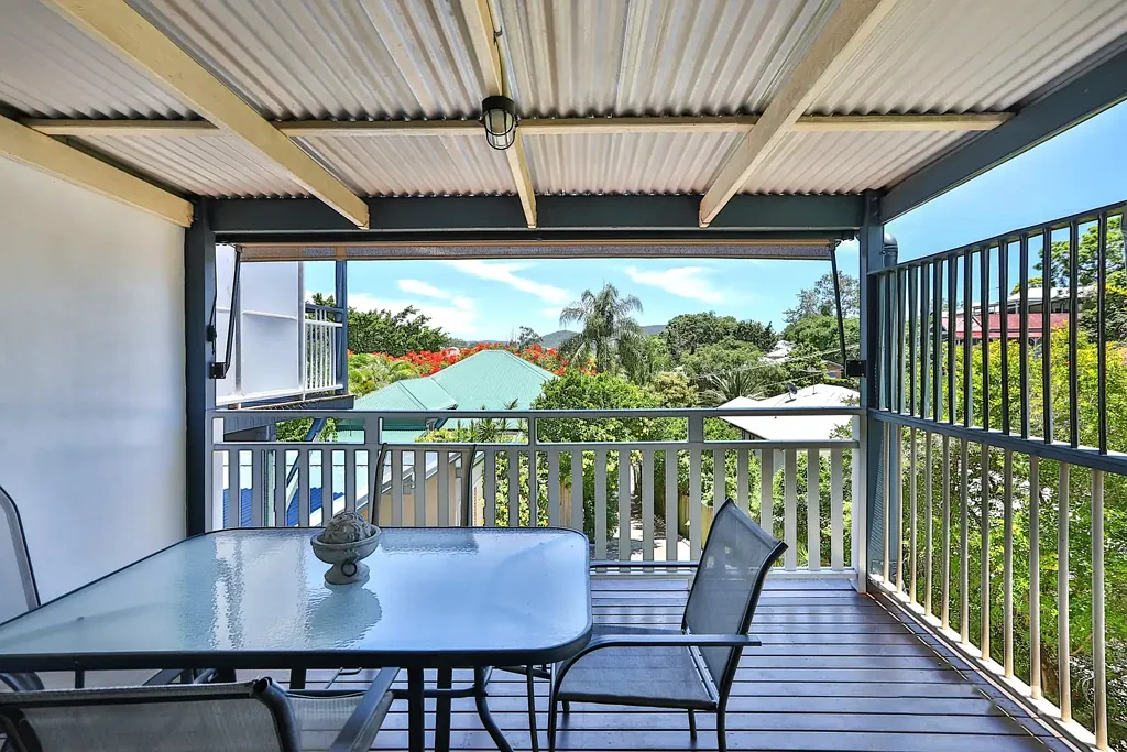 Red Hill 2Zimmer Townhouse in quiet Leafy Red Hill with Space, Privacy,  and Great Views.