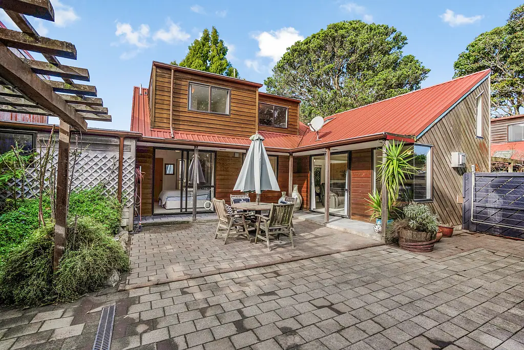 Boulcott 3房  A Hidden Oasis in Central Hutt!