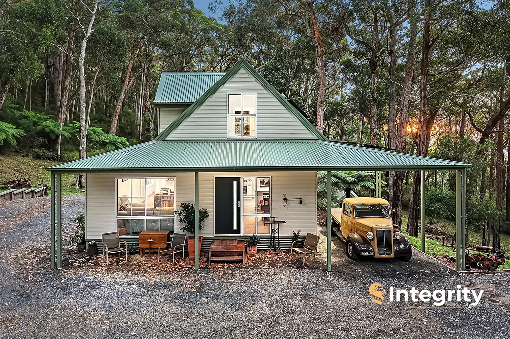Mount Toolebewong 3chambre LOFT-DESIGN 11.5 ACRES BACKING ONTO STATE FOREST