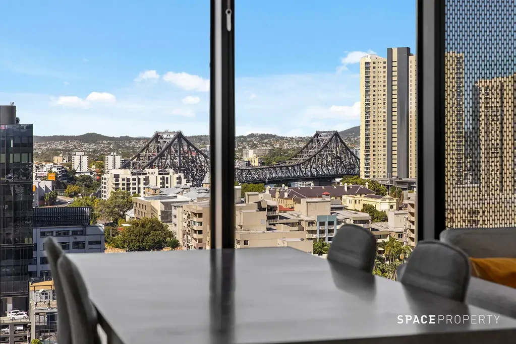 Fortitude Valley 1 Bedroom Stylish One-Bedroom Apartment in the Flatiron Building