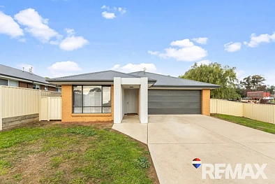 Junee 4 Bedroom Centrally Located Investment opportunity