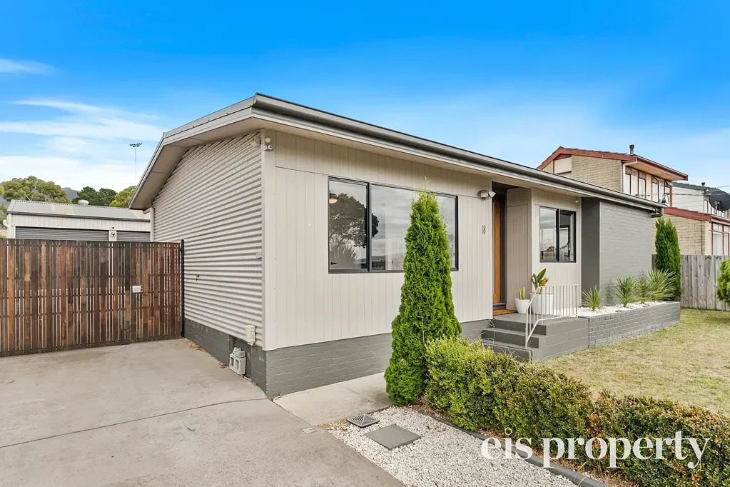 18 Bristol Road, Claremont, TAS 7011