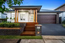 6 Coolabee Street ( GABLES ), Box Hill