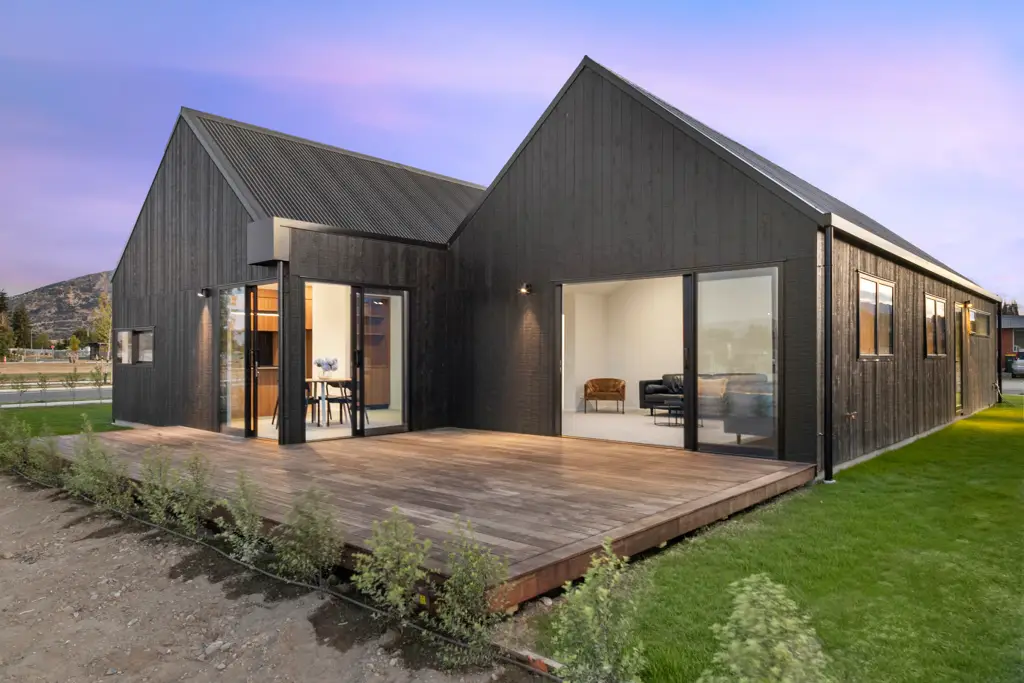 Wanaka 3房  Brand-new home in Orchard Park