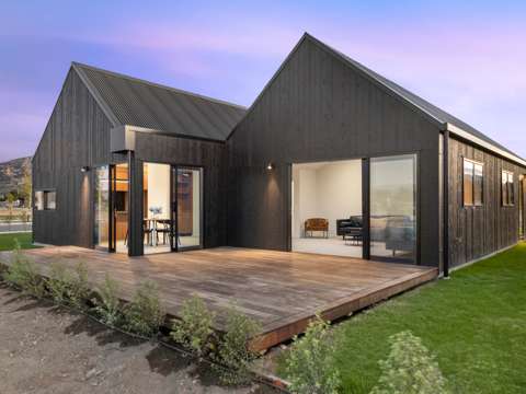Wanaka 3 Bedroom Brand-new home in Orchard Park