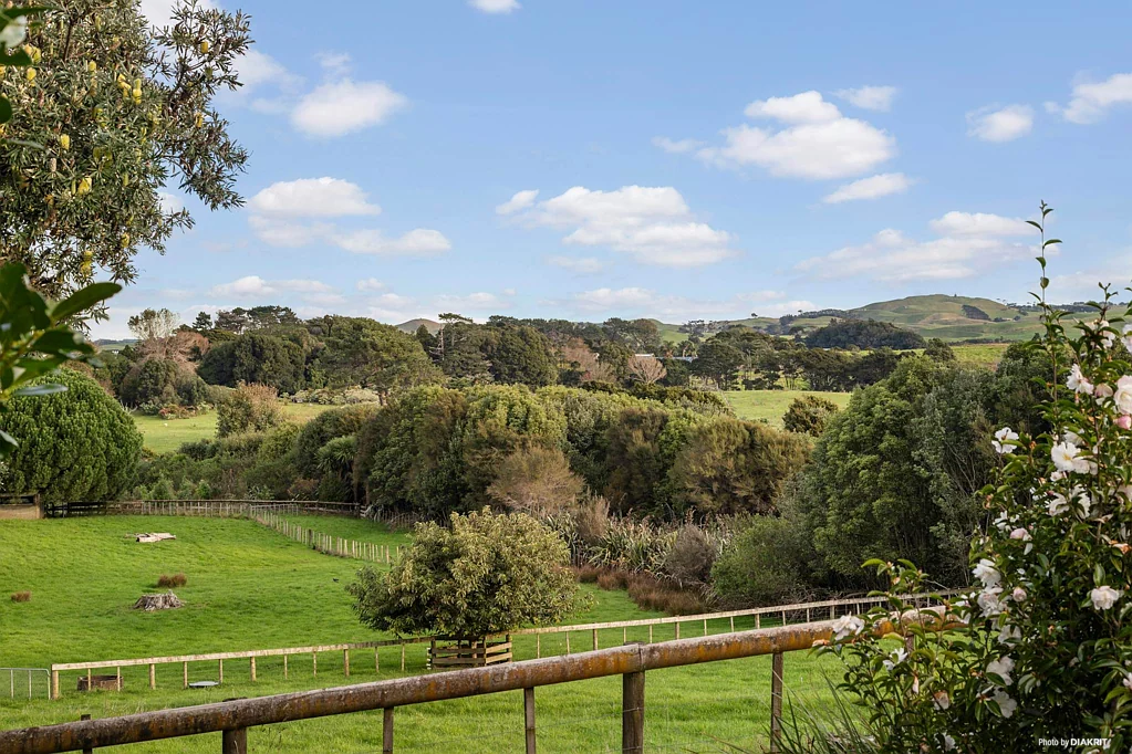 Waiuku 3房  Heritage Lifestyle Estate With Privacy, Views ...
