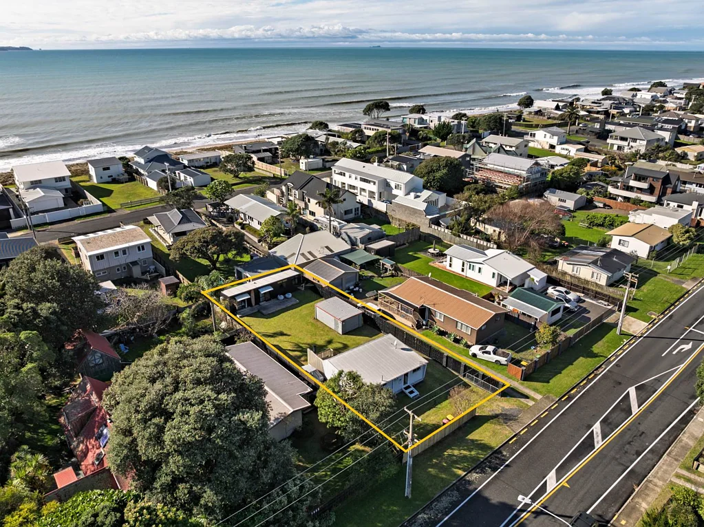 1255 Papamoa Beach Road, Papamoa Beach, Tauranga, Bay of Plenty