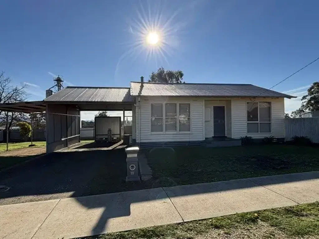 Neat Two Bedroom Home in Avoca