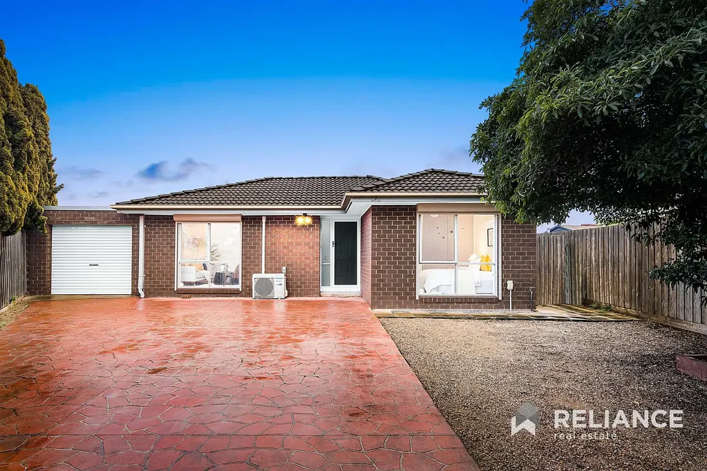 Werribee 4ਬੈੱਡਰੂਮ 🎓 WALKING DISTANCE TO WERRIBEE SECONDARY COLLEGE – FAMILY LIVING IN AN ELITE LOCATION!