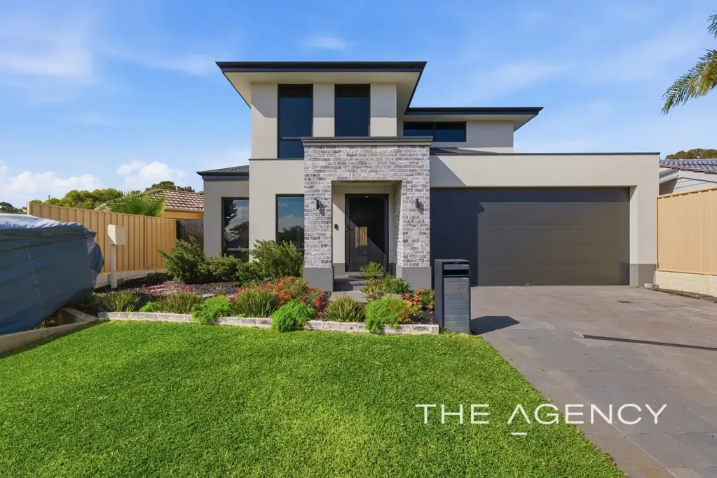 Heathridge 4 Bedroom Impressive in Every Way...BRING YOUR CARAVAN!