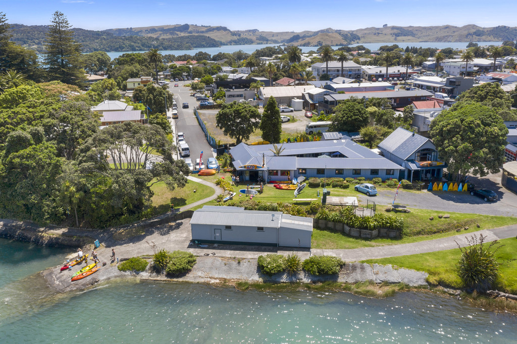 6 Wi Neera Street, Raglan, Waikato, 17 ਕਮਰੇ, 0 ਬਾਥਰੂਮ