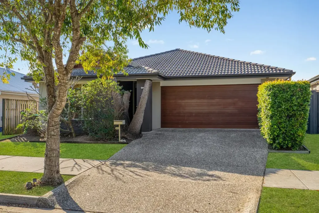 Spacious Family Home in a Prime Ormeau Hills Location