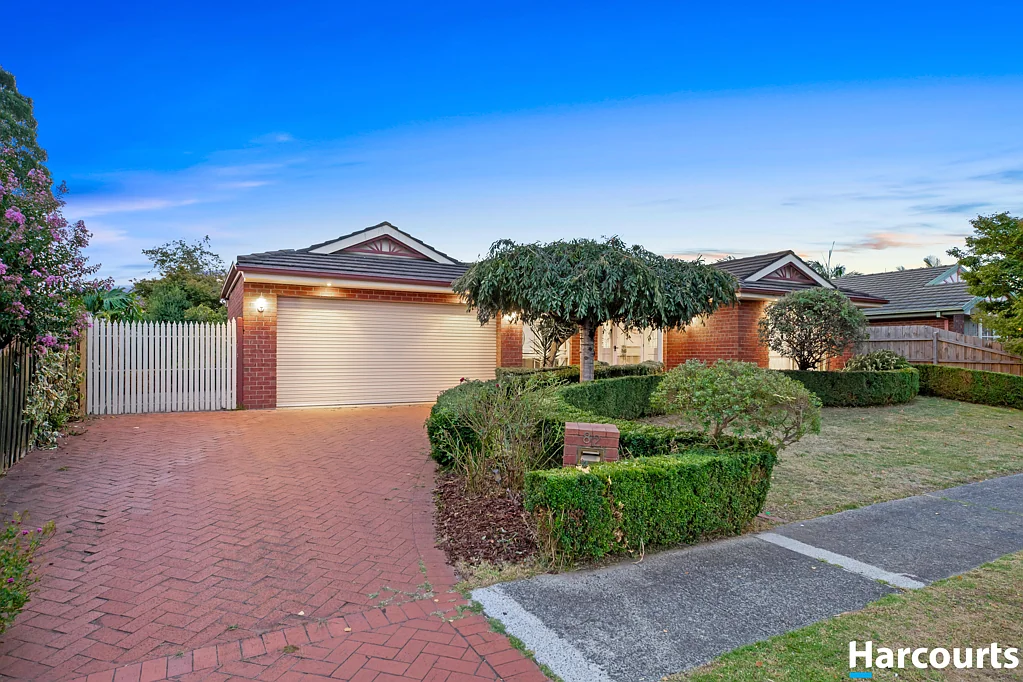 82 Waradgery Drive, Rowville, VIC 3178