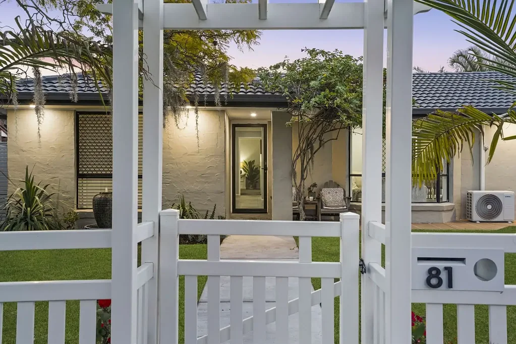 Meadowbrook 4chambre 🏘️ Fully Renovated Family Haven – Move-In Ready & Packed with Extras