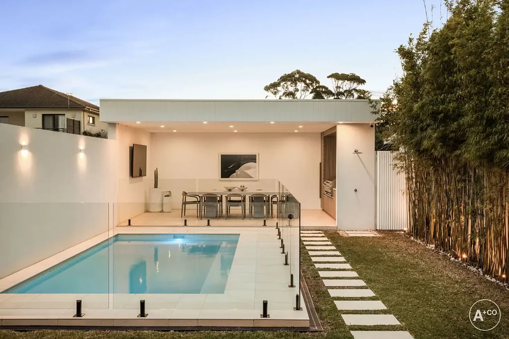 Matraville 5कमरा Exceptional Family Luxury with Lift Access and Poolside Cabana