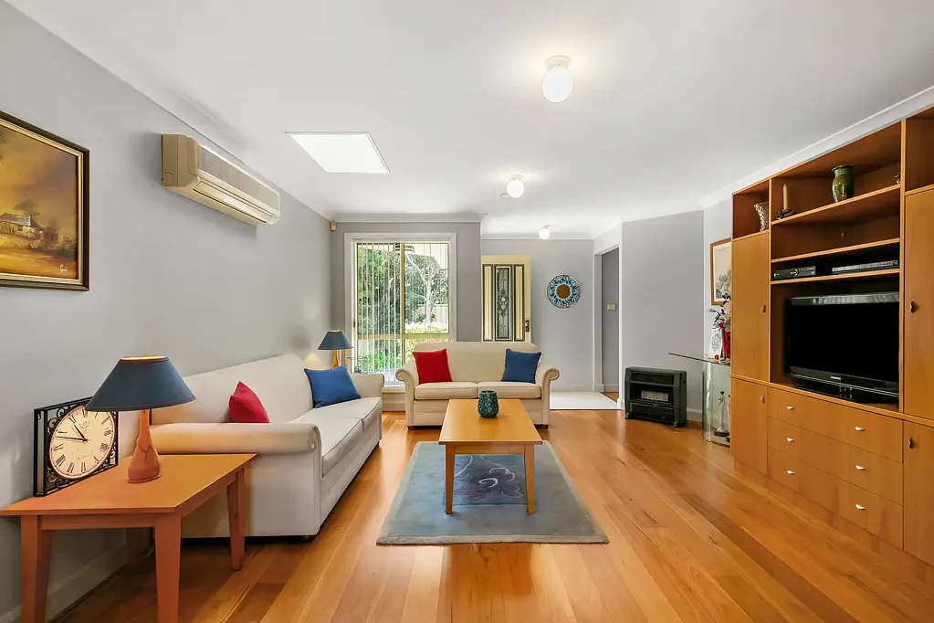 Thirroul 2 Slaapkamer Spacious freestanding villa in a prime east-side address