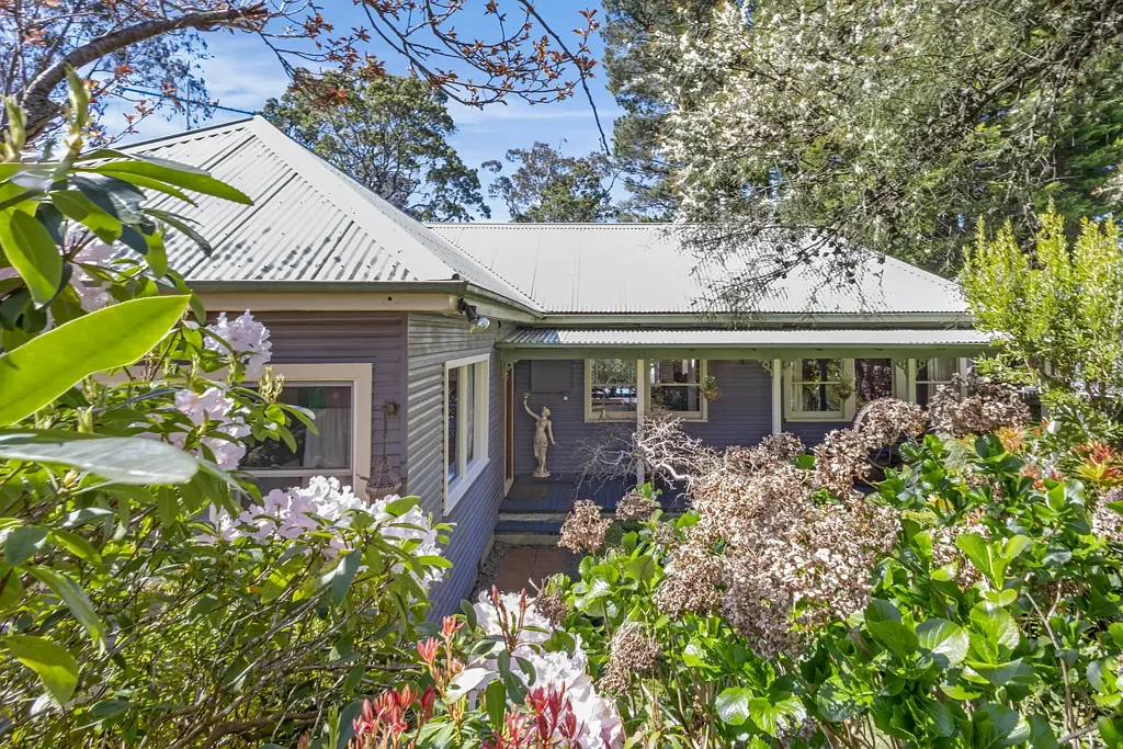 6 Heath Street, Blackheath, NSW 2785