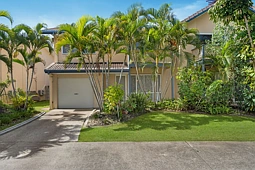 35/50 St Kevins Avenue, Benowa