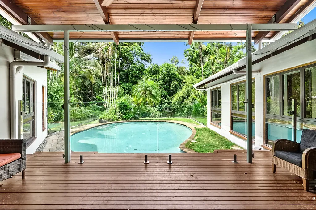 RENT IN PARADISE | Palm Cove