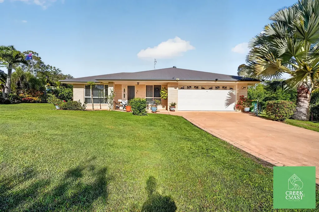 Cooloola Cove 3Zimmer COASTAL EXECUTIVE LIVING ON OVER ¾ ACRE – SPACE, STYLE & ROOM FOR ALL THE TOYS!