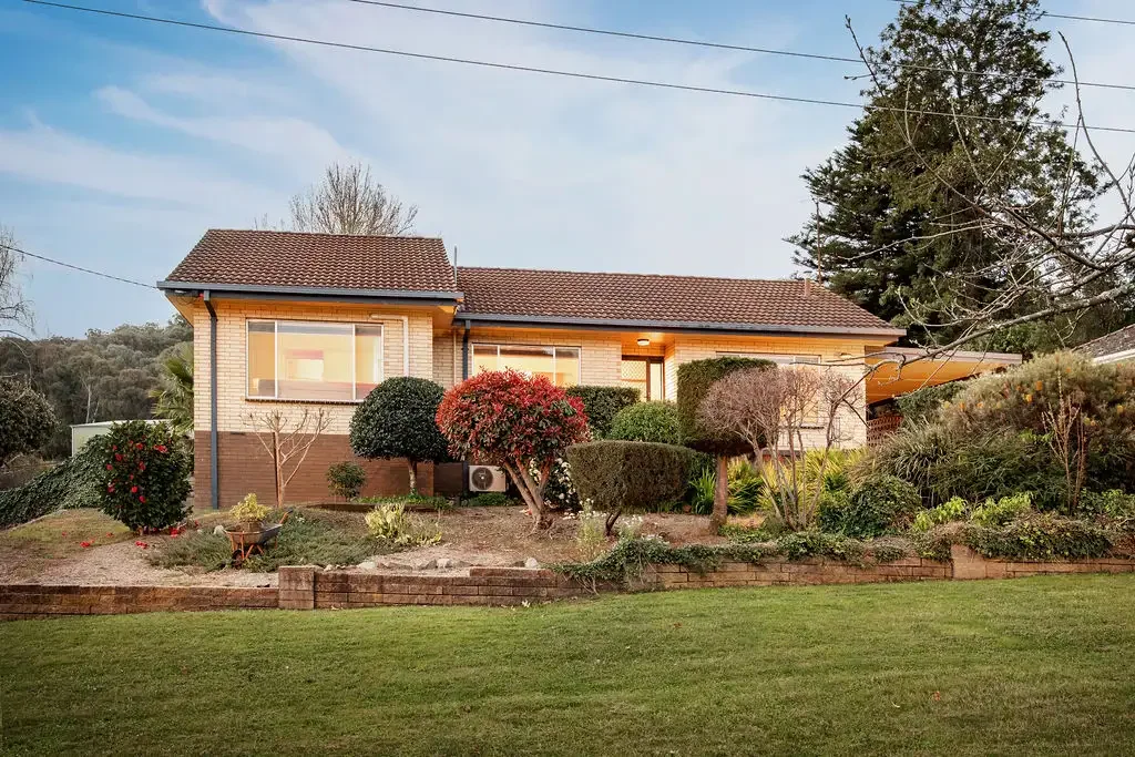 Yackandandah 3Phòng ngủ Classic Home in Central Yackandandah Location