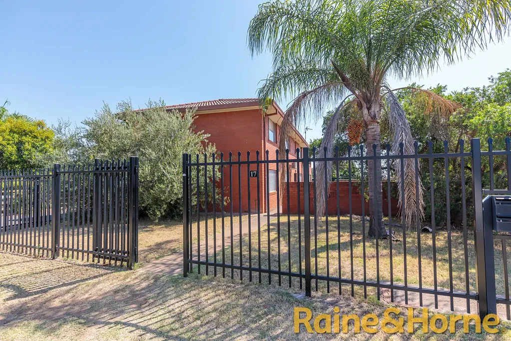 Dubbo 2房  TOTALLY RENOVATED