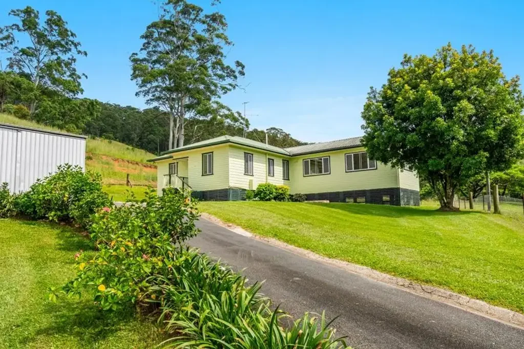 Charming Country Farmhouse for Rent - 6 Month Lease Term