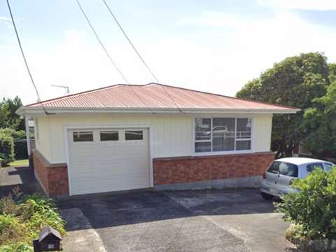 3 bedroom home Frankleigh Park