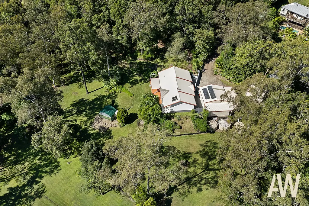 Maroochy River 4બેડરૂમ Tranquil Acreage Estate with Character Home and Versatile Infrastructure