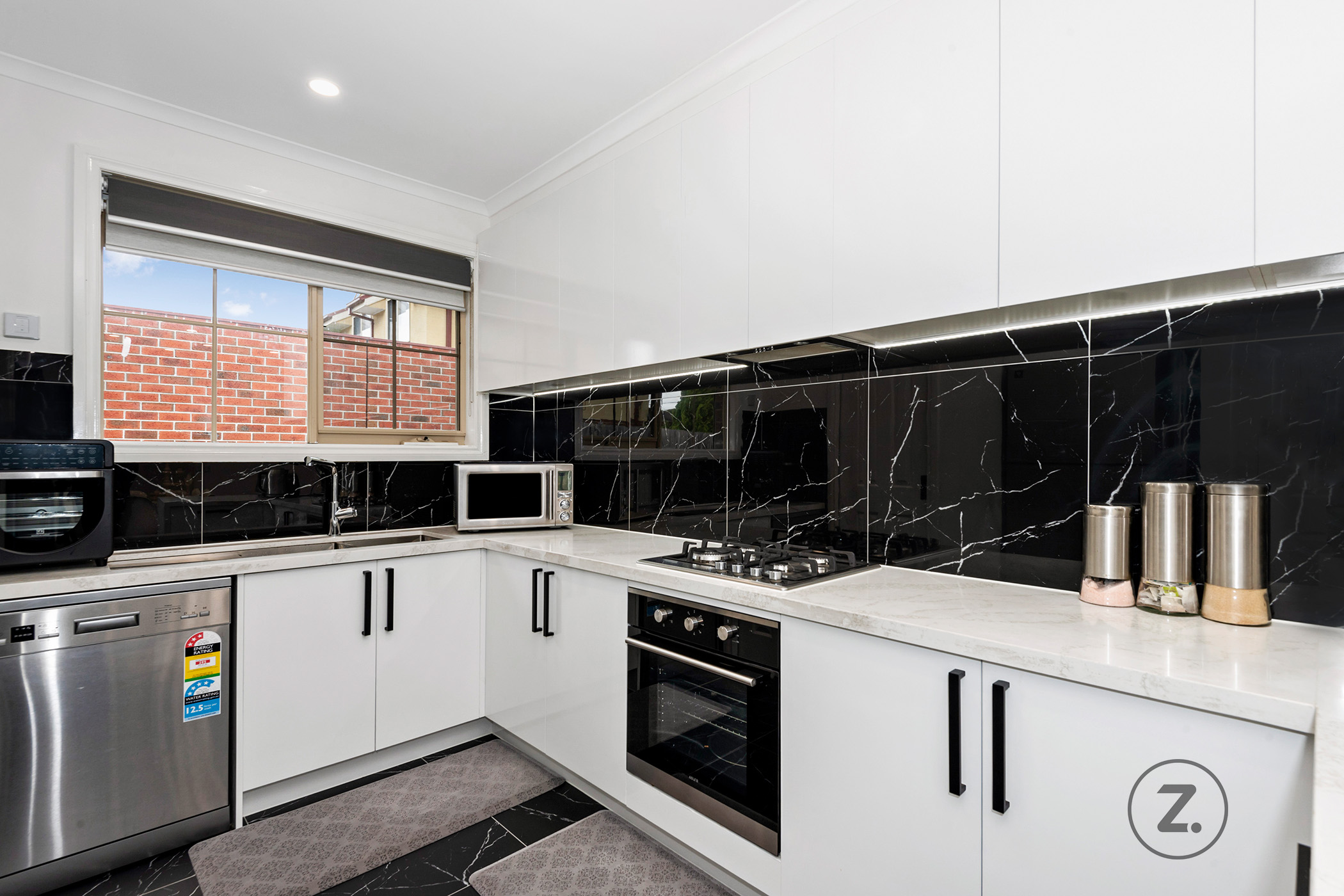 1072 HEATHERTON RD, NOBLE PARK VIC 3174, 0 Kuwarto, 0 Banyo, Townhouse