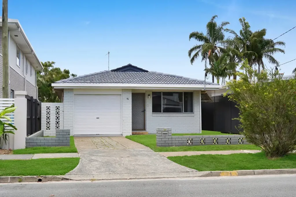 76 Chainey Avenue, Miami, QLD 4220