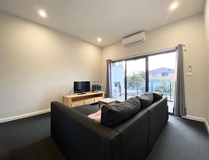 17/26-28 Third Avenue, Macquarie Fields, Macarthur Region, 2 phòng ngủ, 2 phòng tắm, House