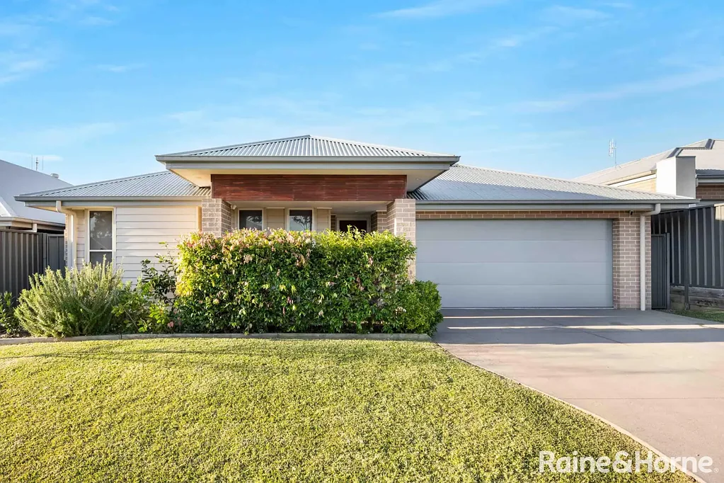 14 Bow Street, Vincentia, NSW 2540