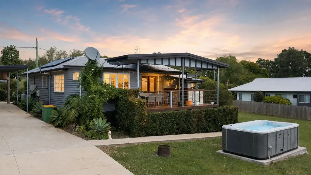 Laidley Heights 4ห้องนอน 6,000m²* - Renovated Country Charm with Spectacular Views