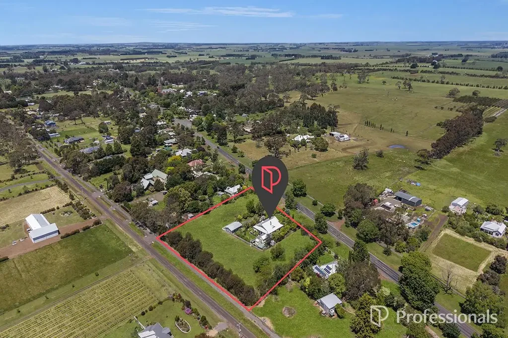 Tarrington 3Kwarto TWO ACRES - TWO TITLES