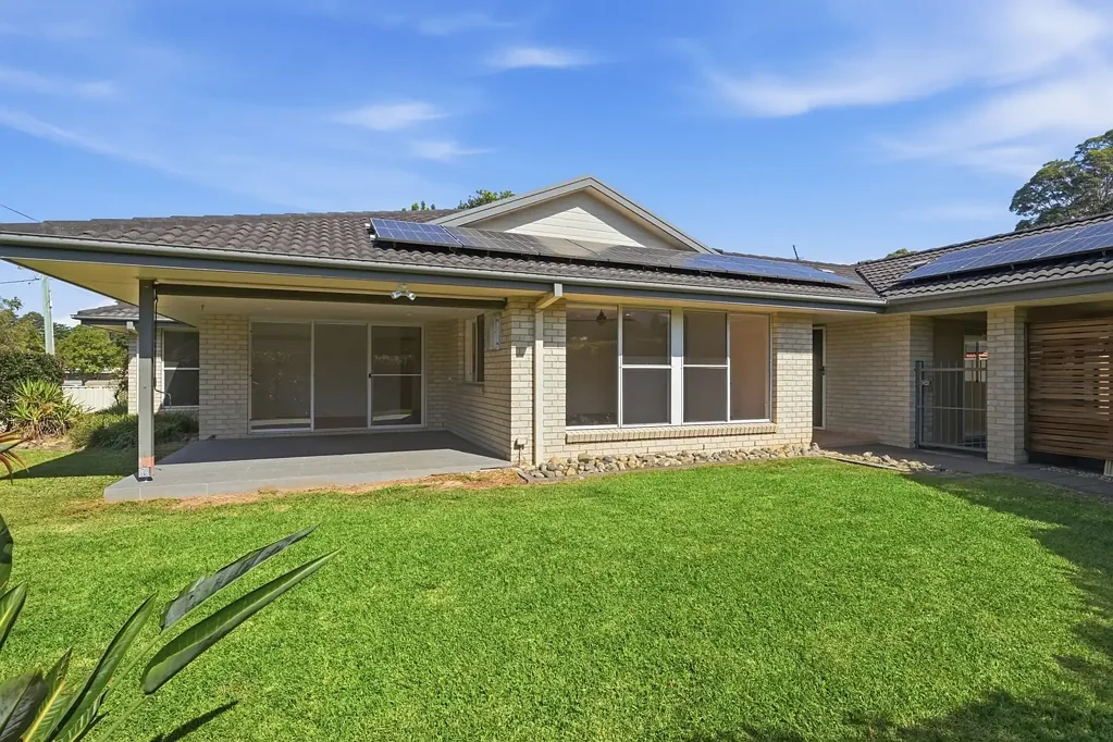 Coffs Harbour 3房  Spacious Single-Level Living In A Convenient Central Location