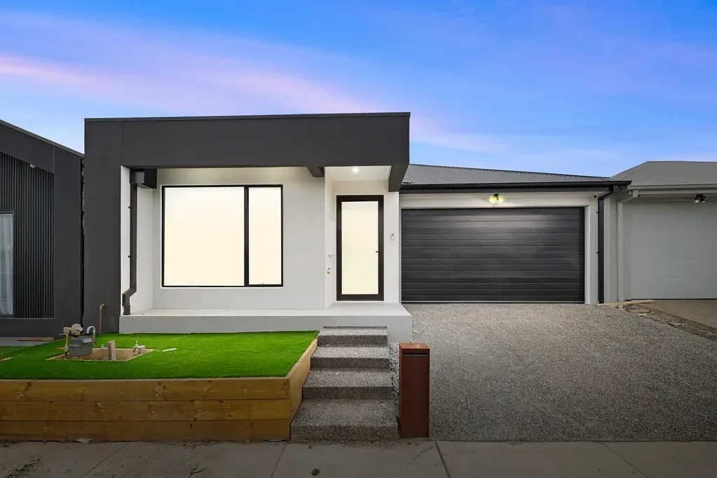 Mickleham 3ห้องนอน Architectural Style, Dual Master Suites & a Lifestyle Location