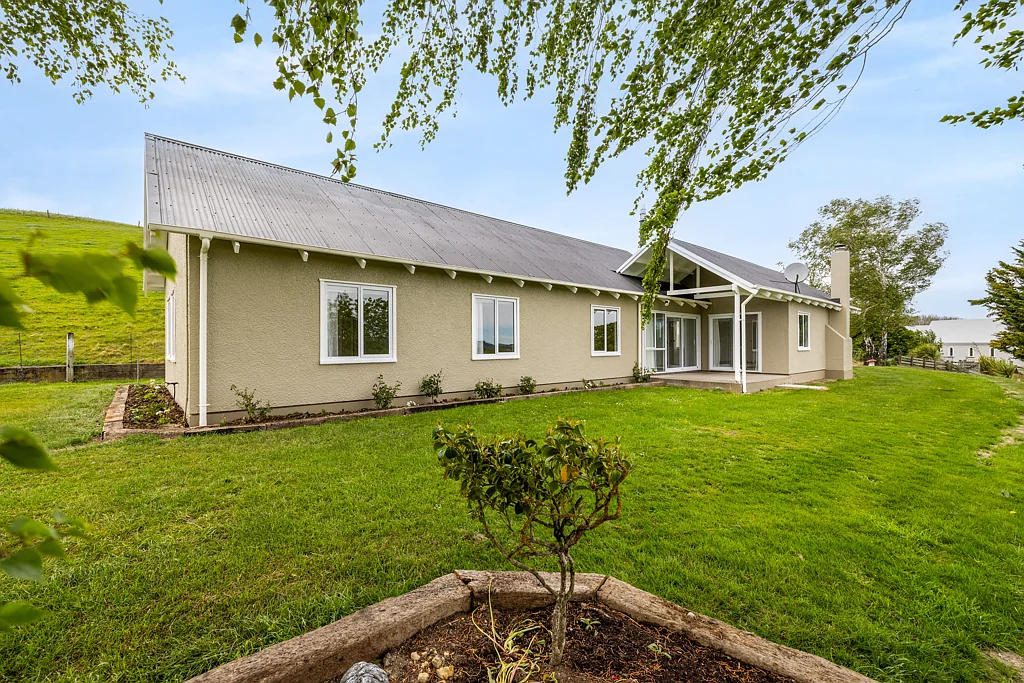 Cheviot  Modern Comfort Meets Country Charm