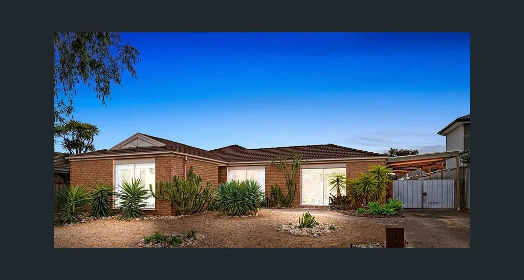 Luxury Family Living with Pool – Spacious 6-Bedroom Home in Prime Sydenham Location!