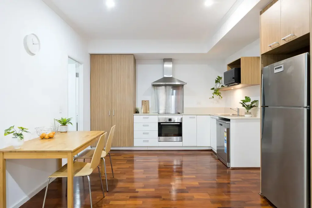 Perth 1房  Inner-City Living with an Oversized Private Courtyard
