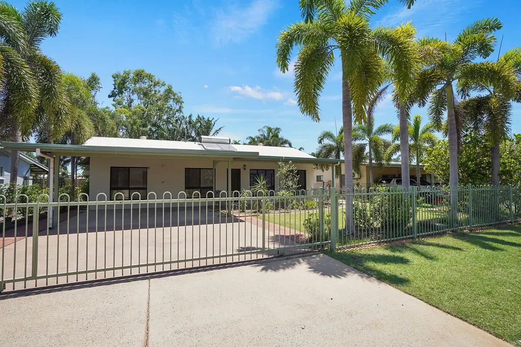 Bakewell 3ਬੈੱਡਰੂਮ Ready-to-go family home in a great location!