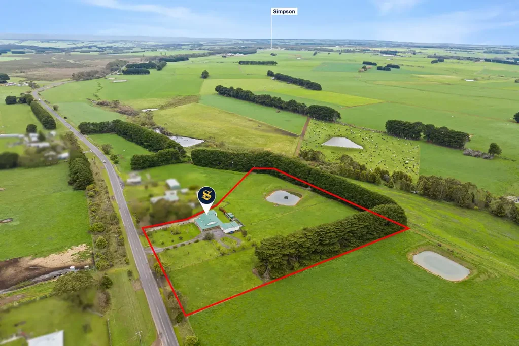 1918 Lavers Hill-Cobden Road, Simpson, VIC 3266