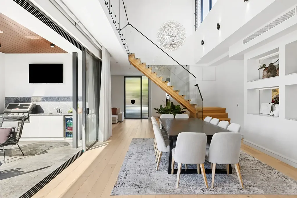 Dulwich Hill 5Phòng ngủ Architecturally Designed Residence!
