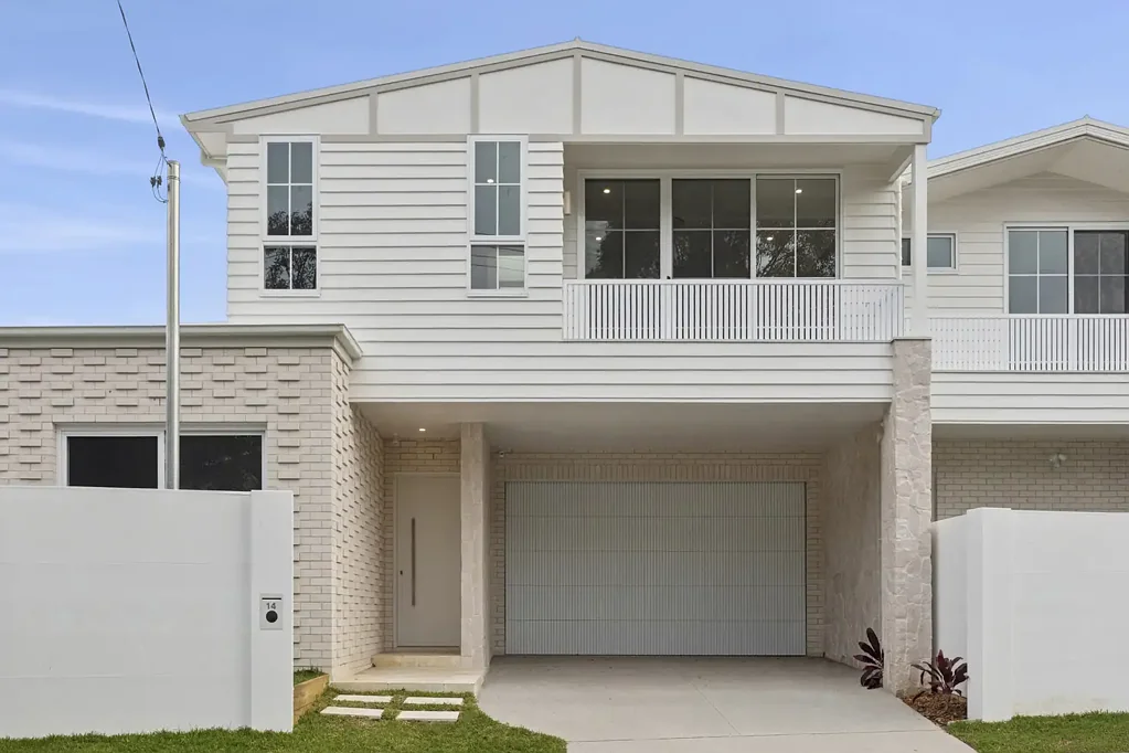 Caringbah 5غرفة نوم A Statement in Luxury, Design & Family Living