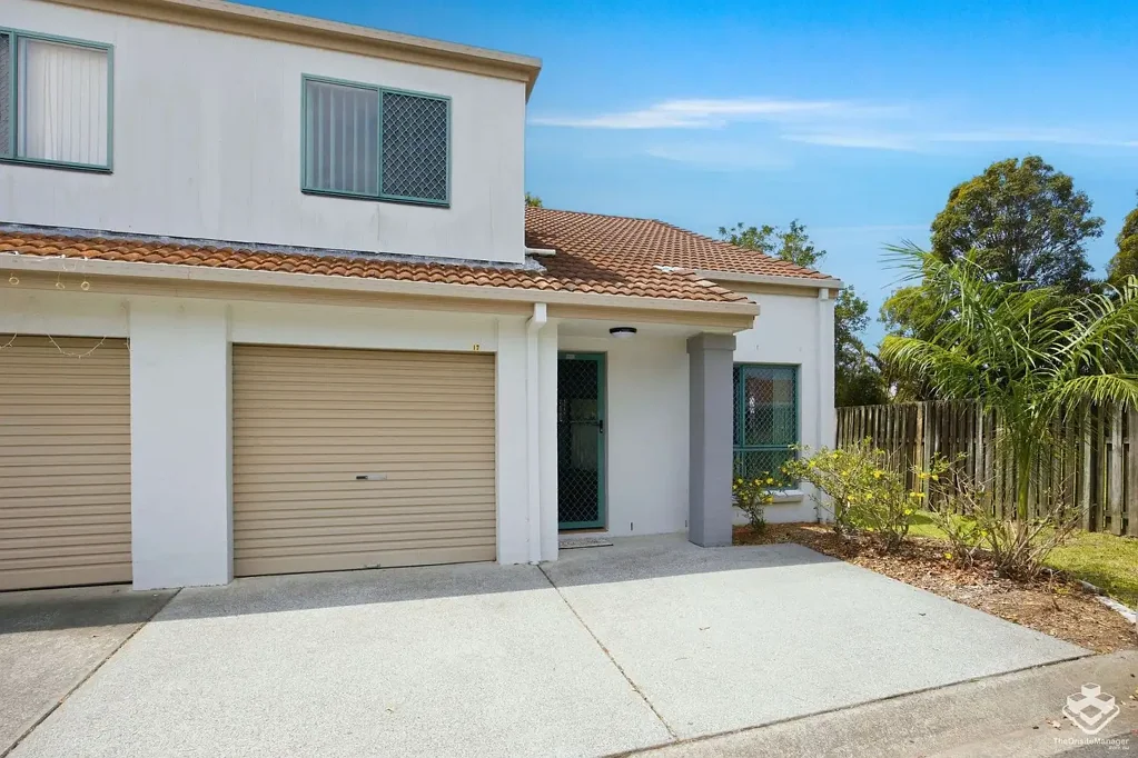 Ashmore 3બેડરૂમ Move In Before Christmas! Your Coastal Retreat Awaits!