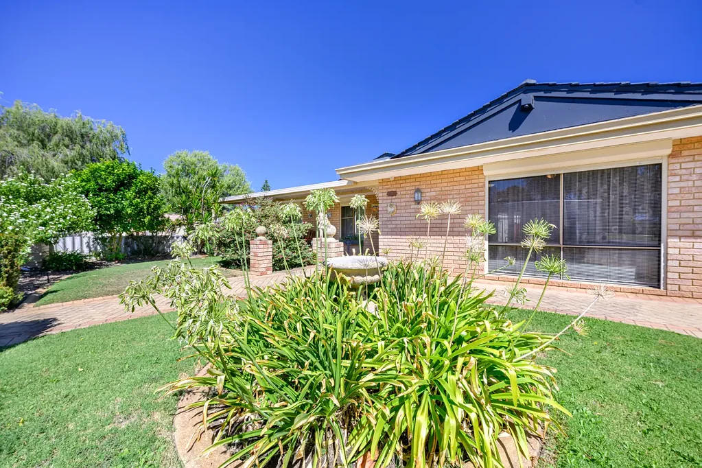 2 Delwood Court, Port Kennedy, WA 6172