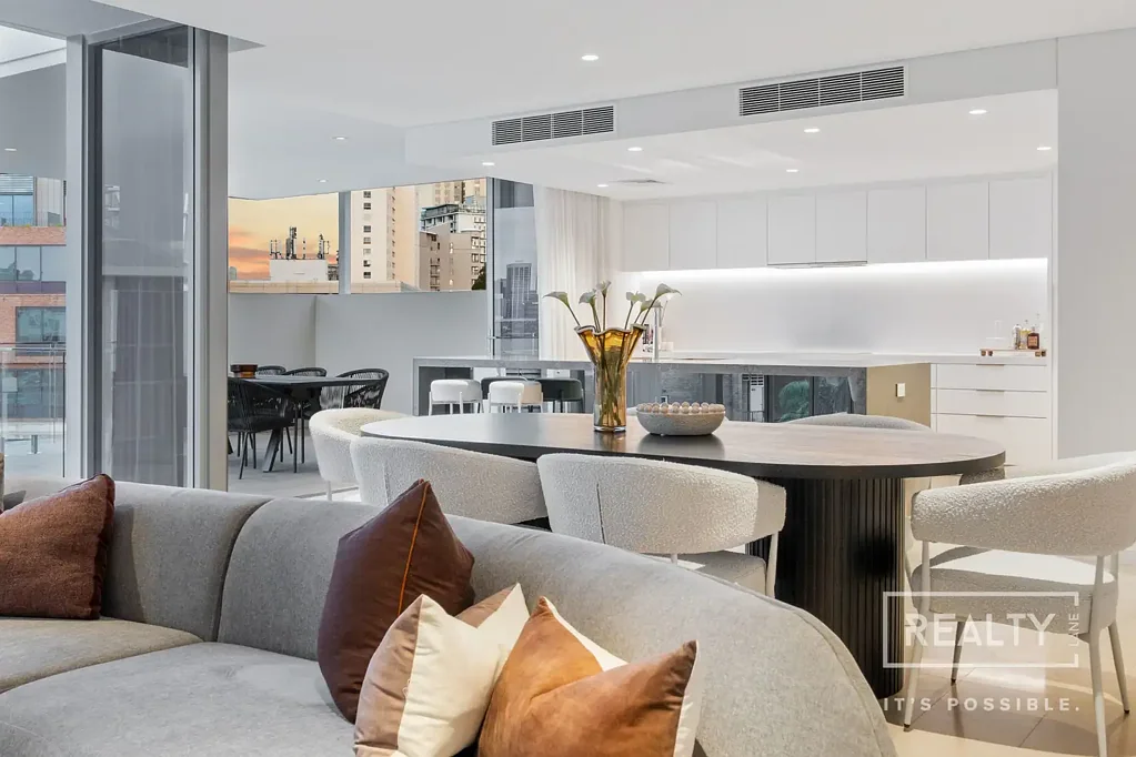 South Perth 3房  Elevated Luxury with Breathtaking Views