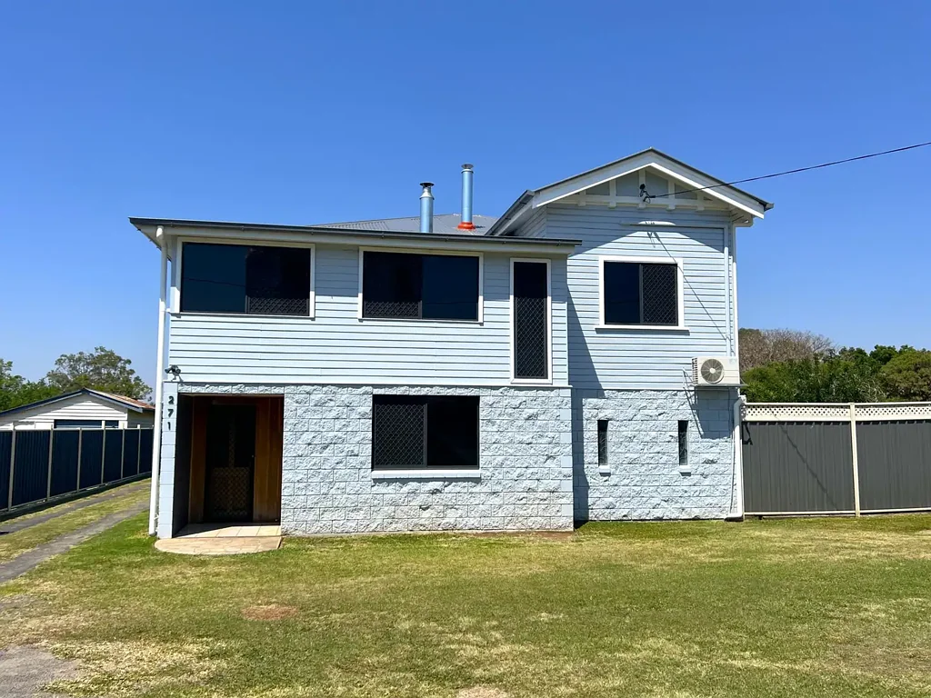Kingaroy 5ਬੈੱਡਰੂਮ Downtown Half Acre